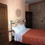 Guest house La Luna Nel Borgo 3*