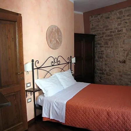 Pensión La Luna Nel Borgo 3*