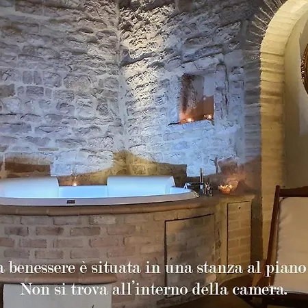 La Luna Nel Borgo Spello