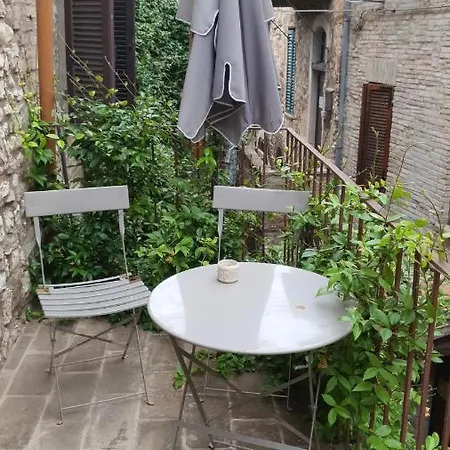 Pensjonat La Luna Nel Borgo