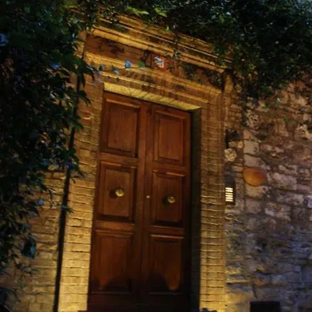 Pensjonat La Luna Nel Borgo